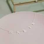 COLLAR INGLESA INICIALES