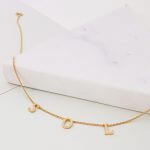 COLLAR SERIF INICIALES